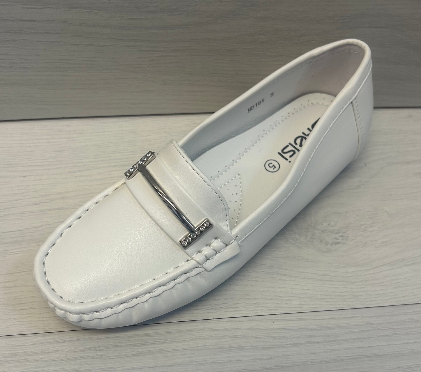 White mocks