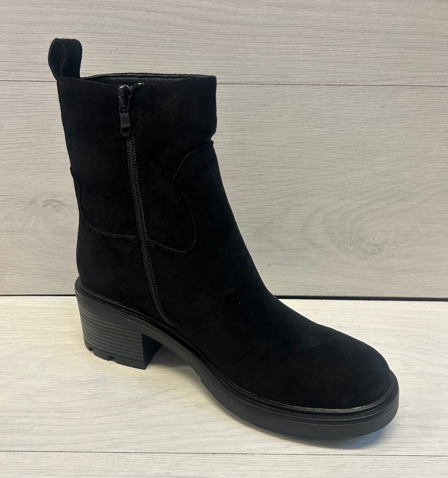 Black suede Chelsea boot