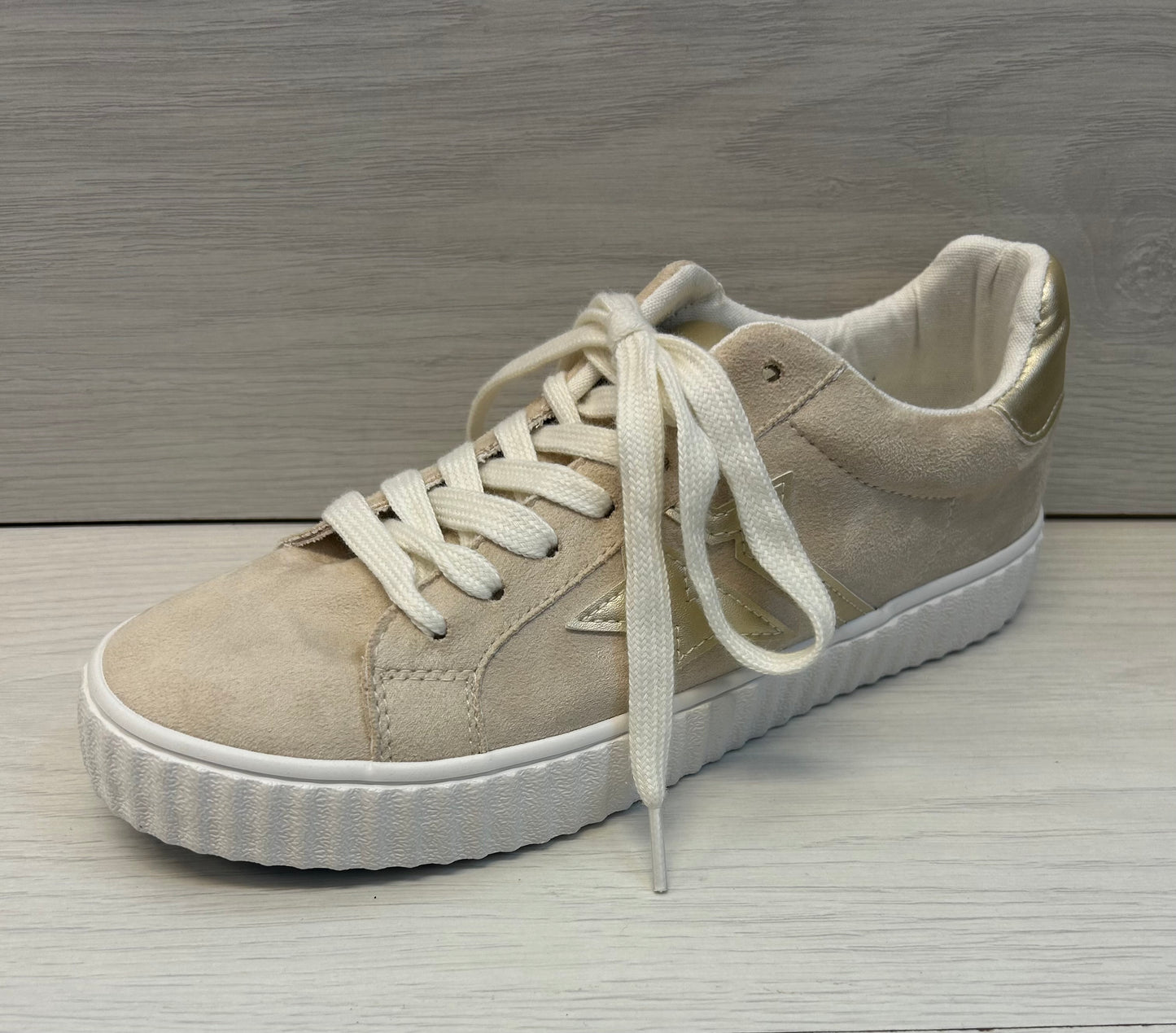 Beige/Gold trainer