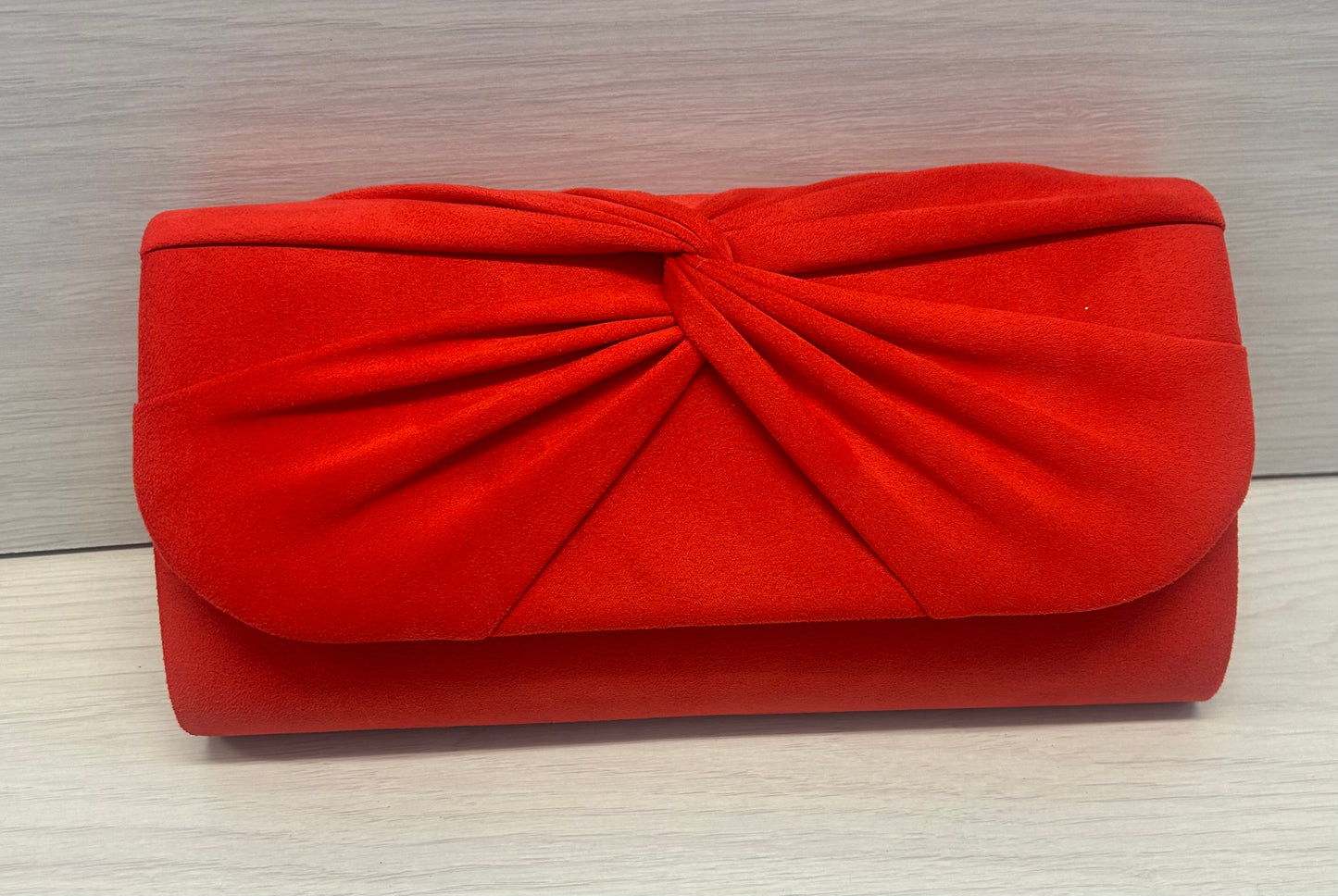 Red knot Clutch