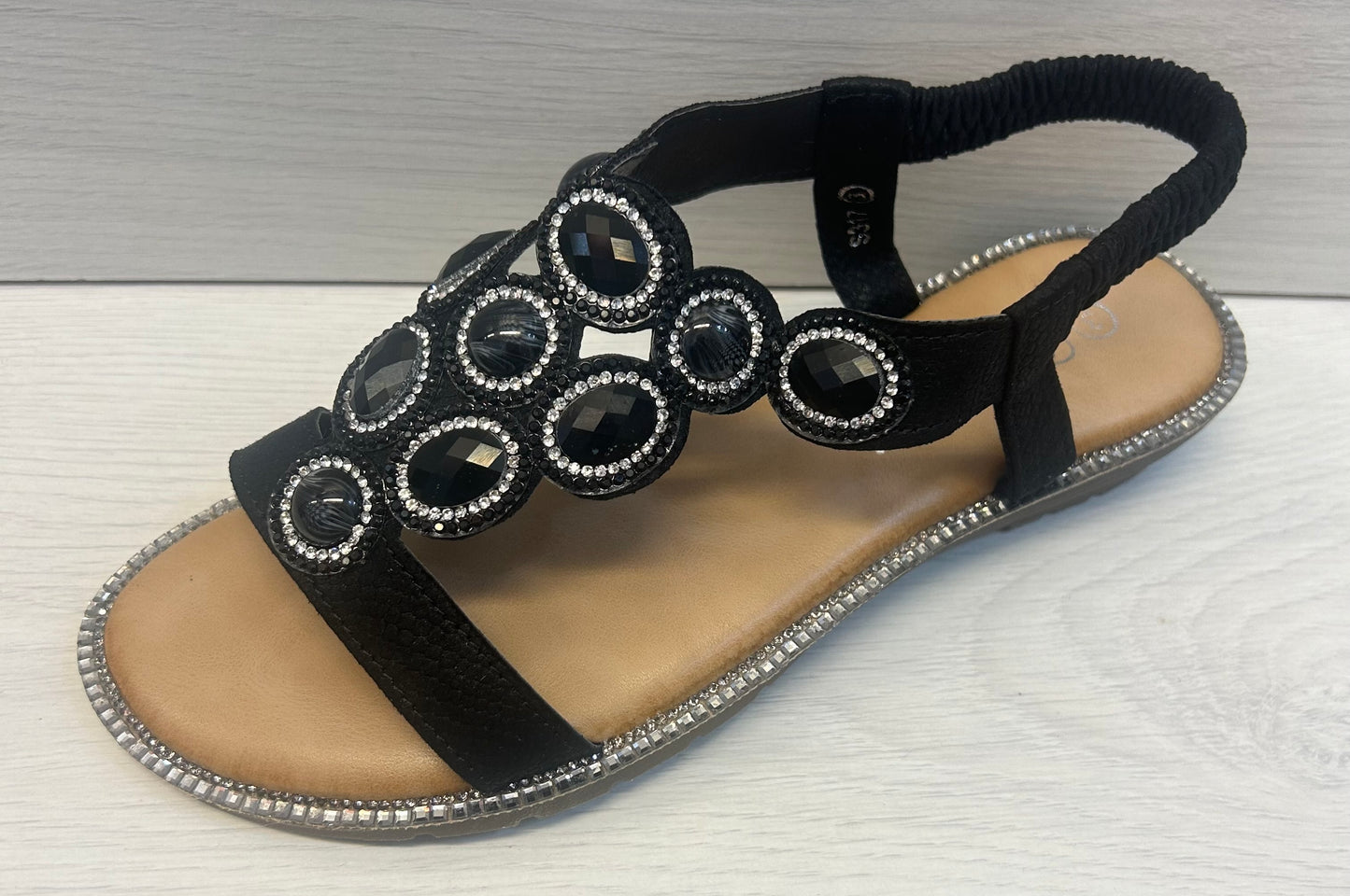 Black stone sandal