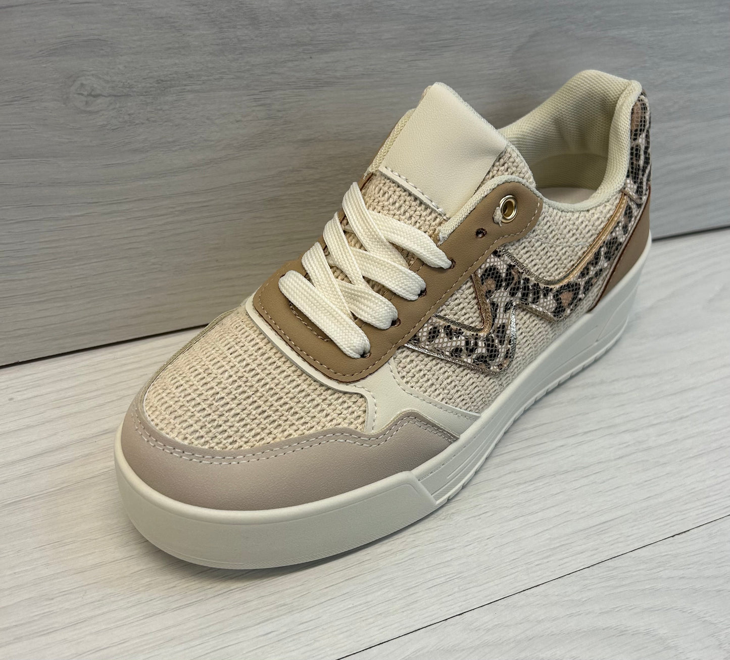 Leopard detail trainer