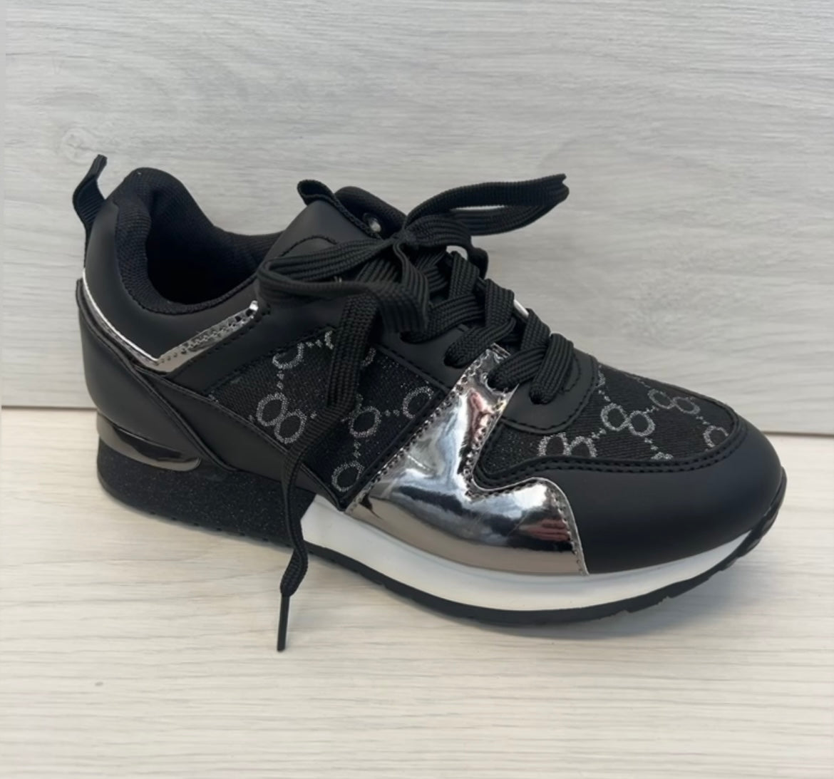 212 black trainer