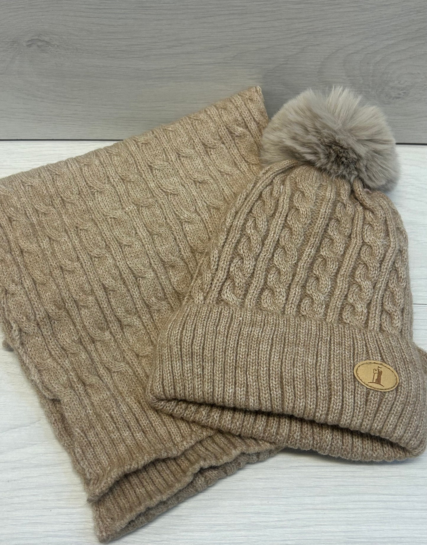 Brown cable knit  hat/scarf set