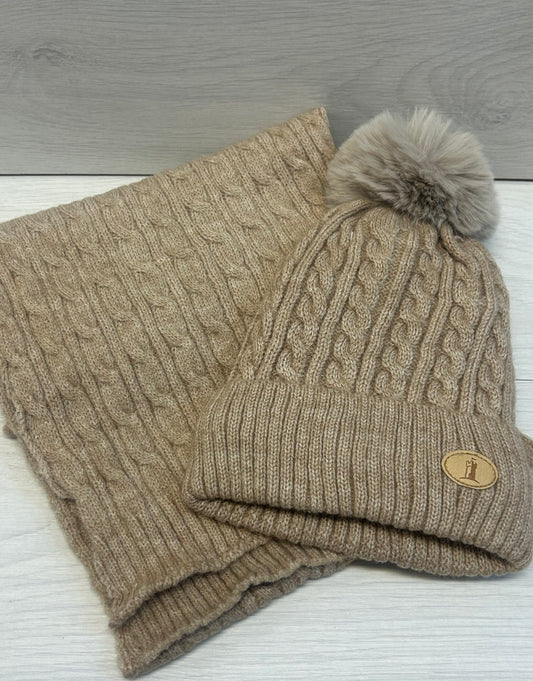Brown cable knit  hat/scarf set