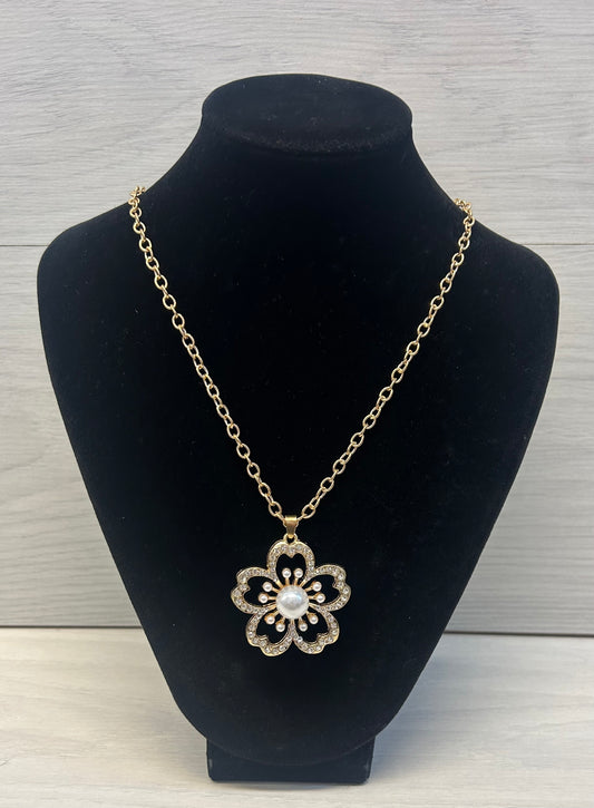Gold flower necklace