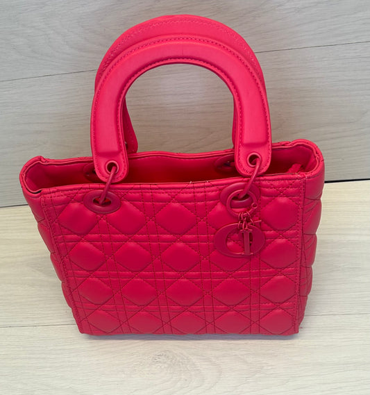 Fuchsia quilted grab bag