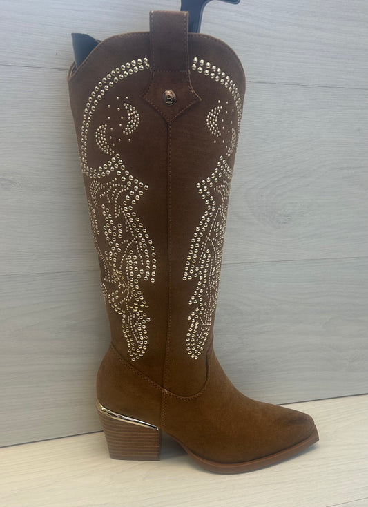 Gold Stud Camel cowboy boot