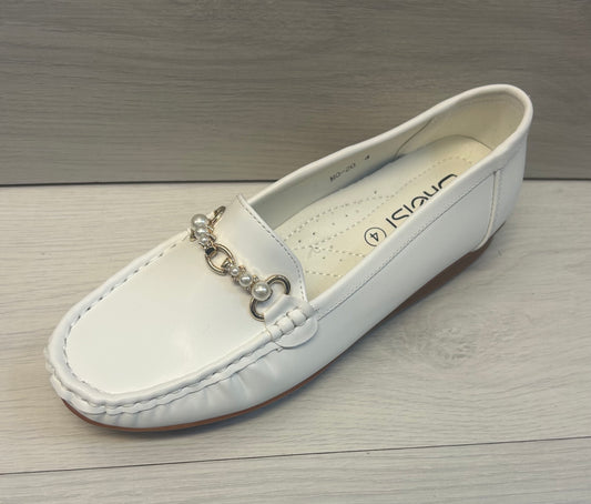 White wedged mocks