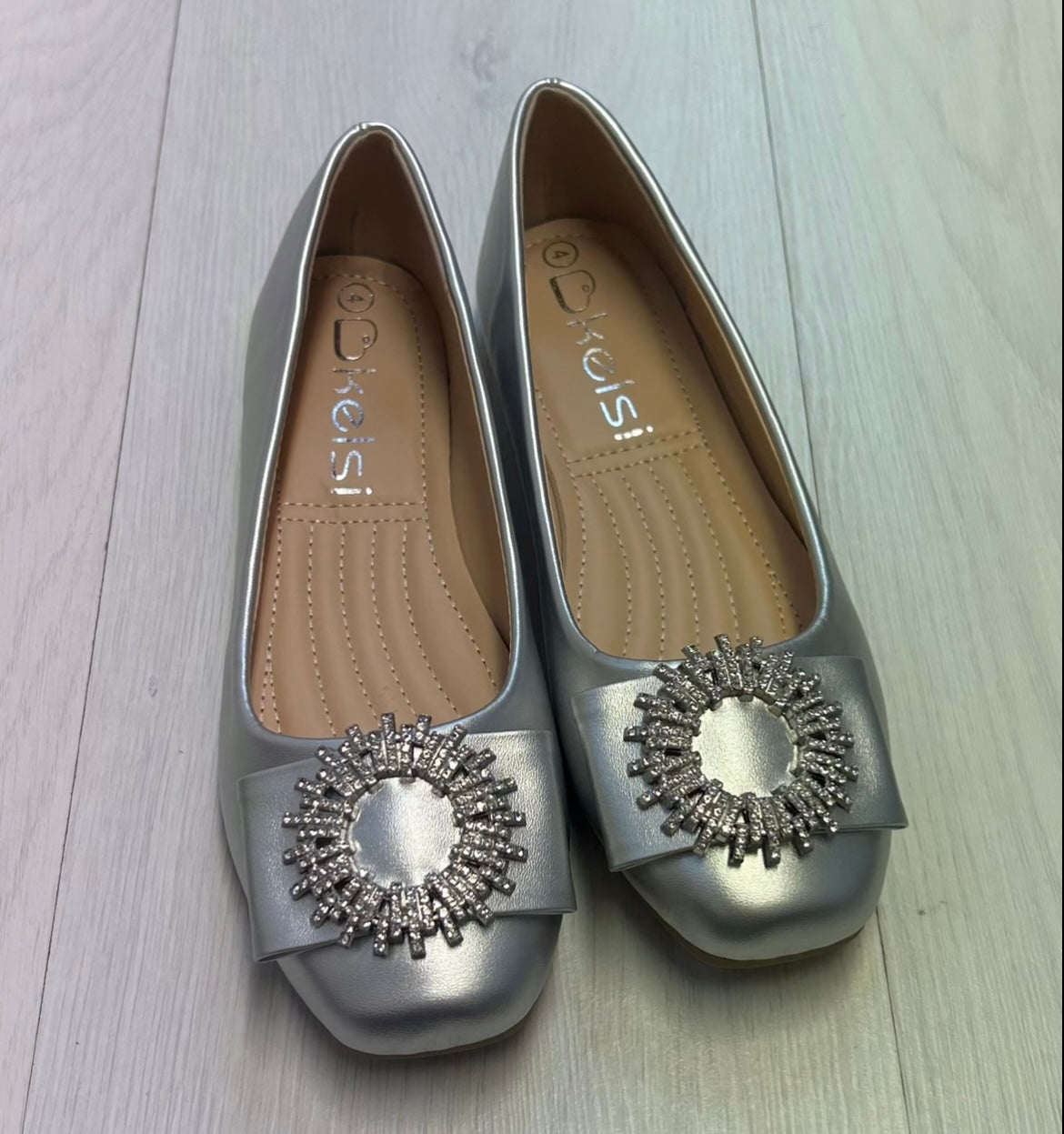 S157-silver ballet pump