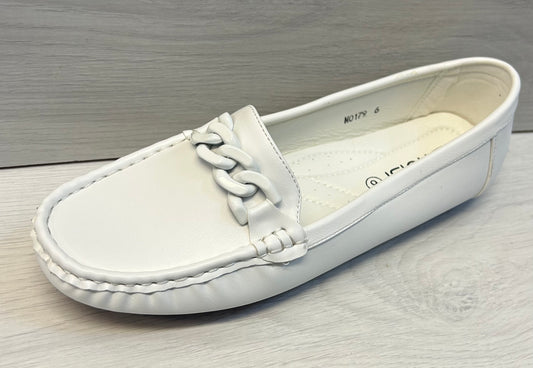 White mocks