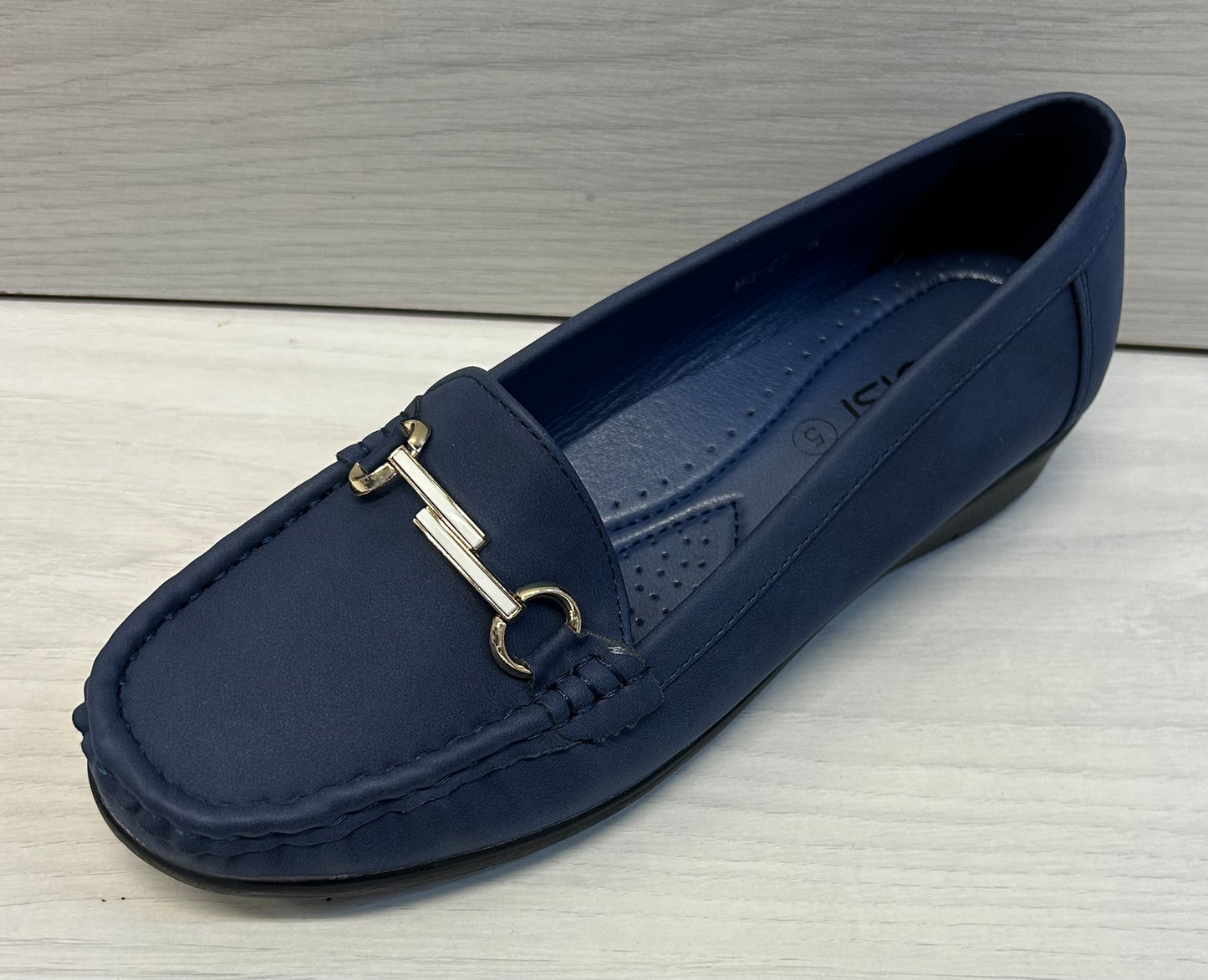 Blue wedge mock