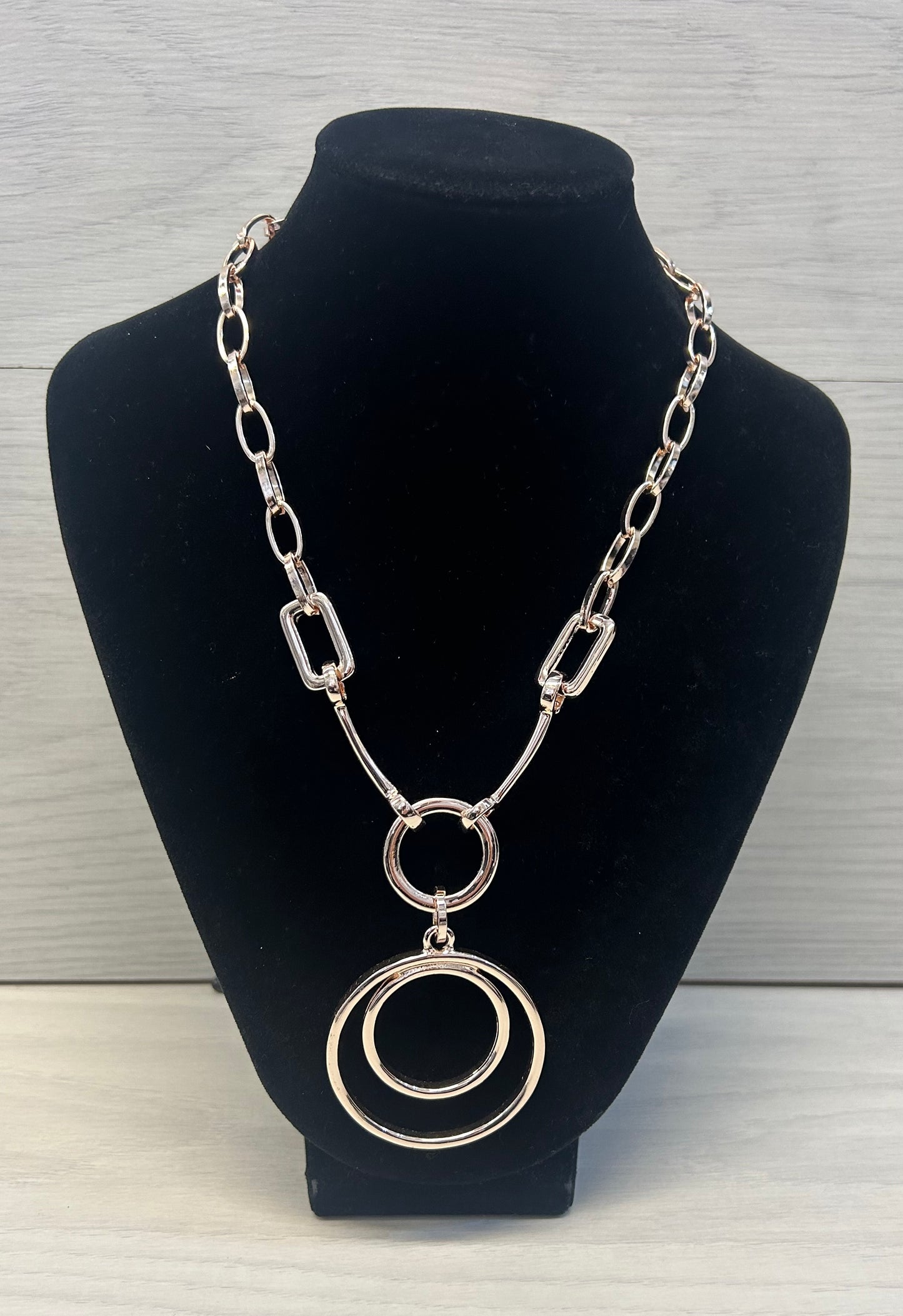 Rose gold Circle necklace