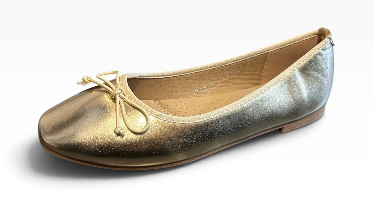 D042 Gold