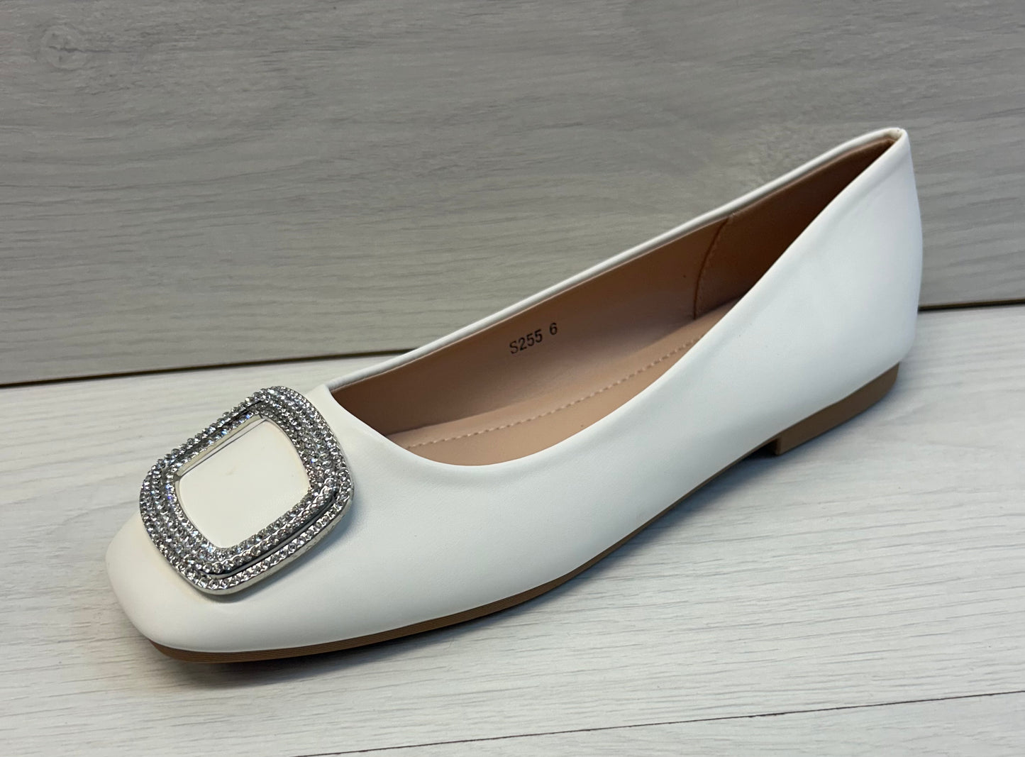 S255 white ballet pump