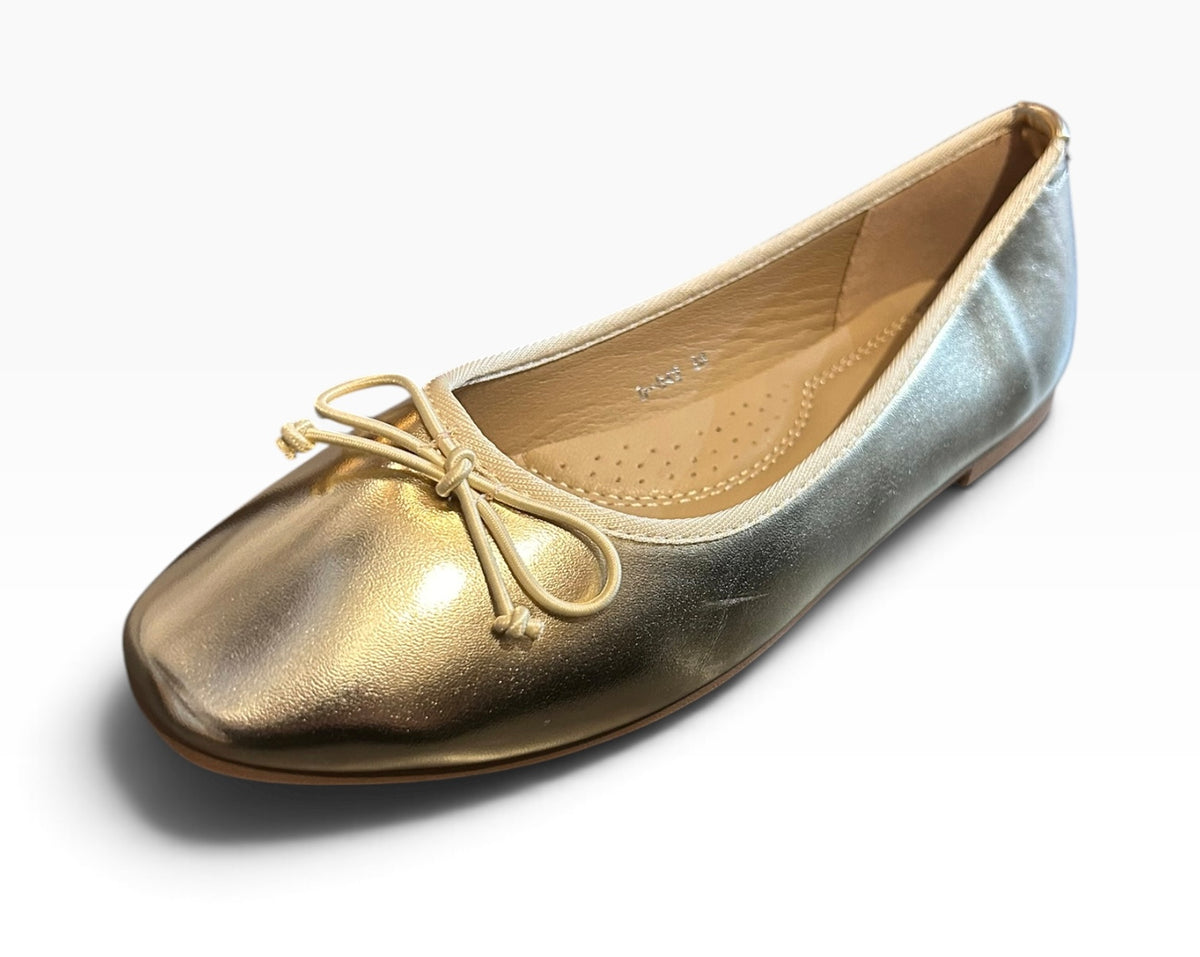 D042 Gold