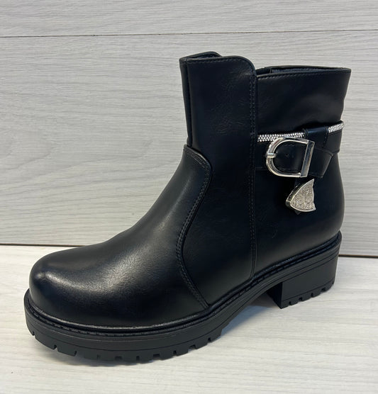 Black chunky ankle boot