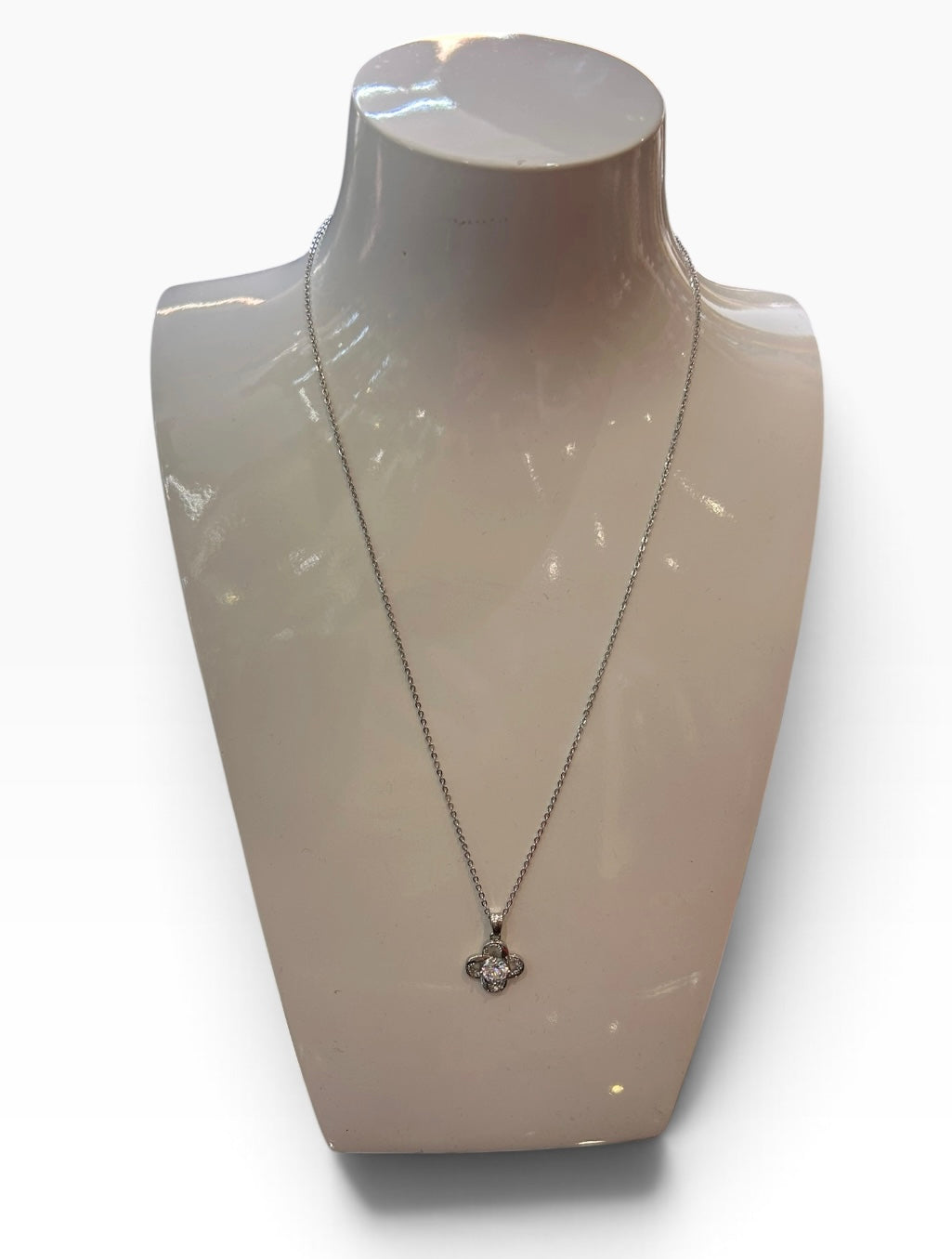 Flower diamante necklace