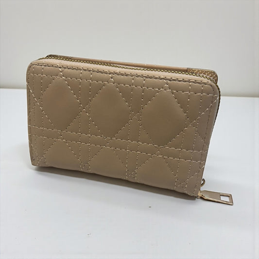 Beige quilted purse