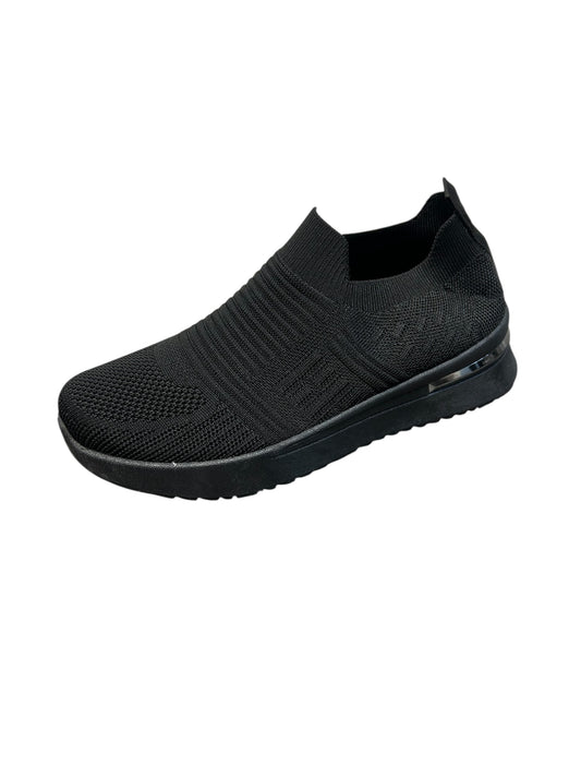 Black stretchy trainer